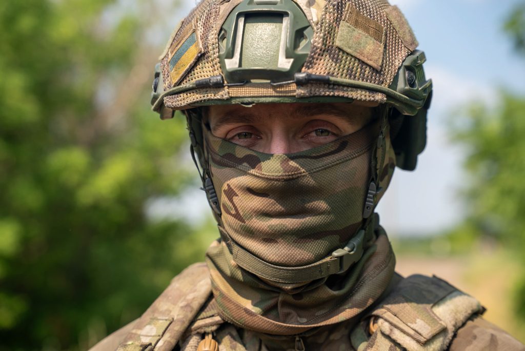 Бойовий медик вивів поранених пішки з Добропілля Бойовий медик вивів поранених пішки з Добропілля