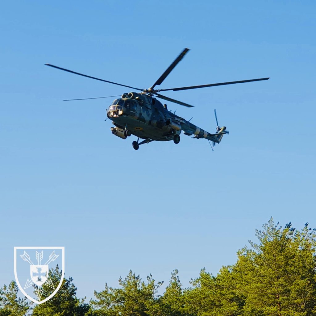 Інтерв'ю з наймолодшим підполковником армійської авіації Володимиром Остапенком Інтерв'ю з наймолодшим підполковником армійської авіації Володимиром Остапенком