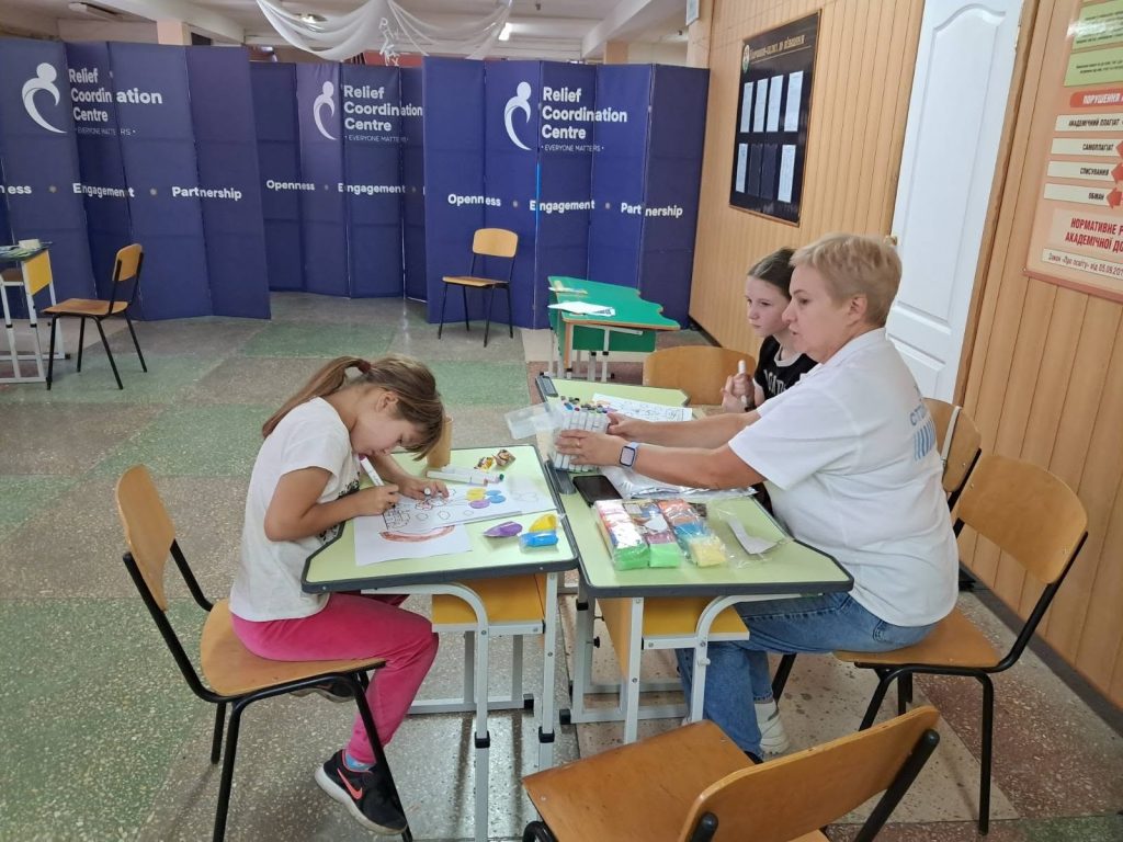 Місто-транзит, місто-прихисток. Як Лозова зустрічає переселенців із Донеччини Місто-транзит, місто-прихисток. Як Лозова зустрічає переселенців із Донеччини