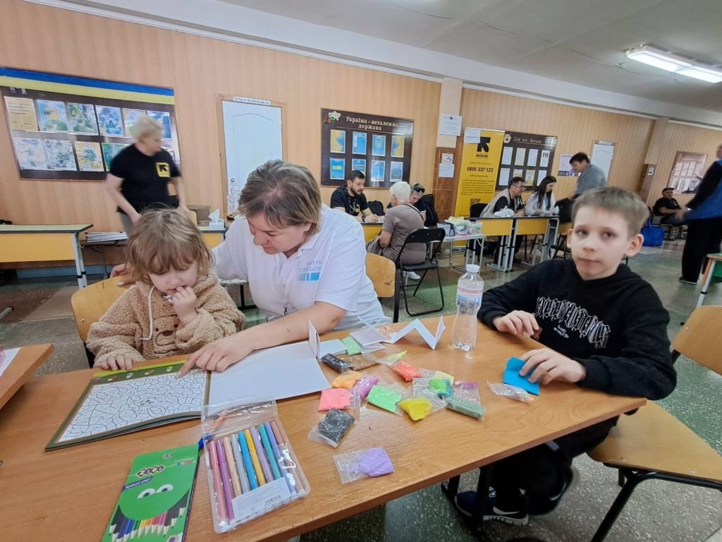 Місто-транзит, місто-прихисток. Як Лозова зустрічає переселенців із Донеччини Місто-транзит, місто-прихисток. Як Лозова зустрічає переселенців із Донеччини