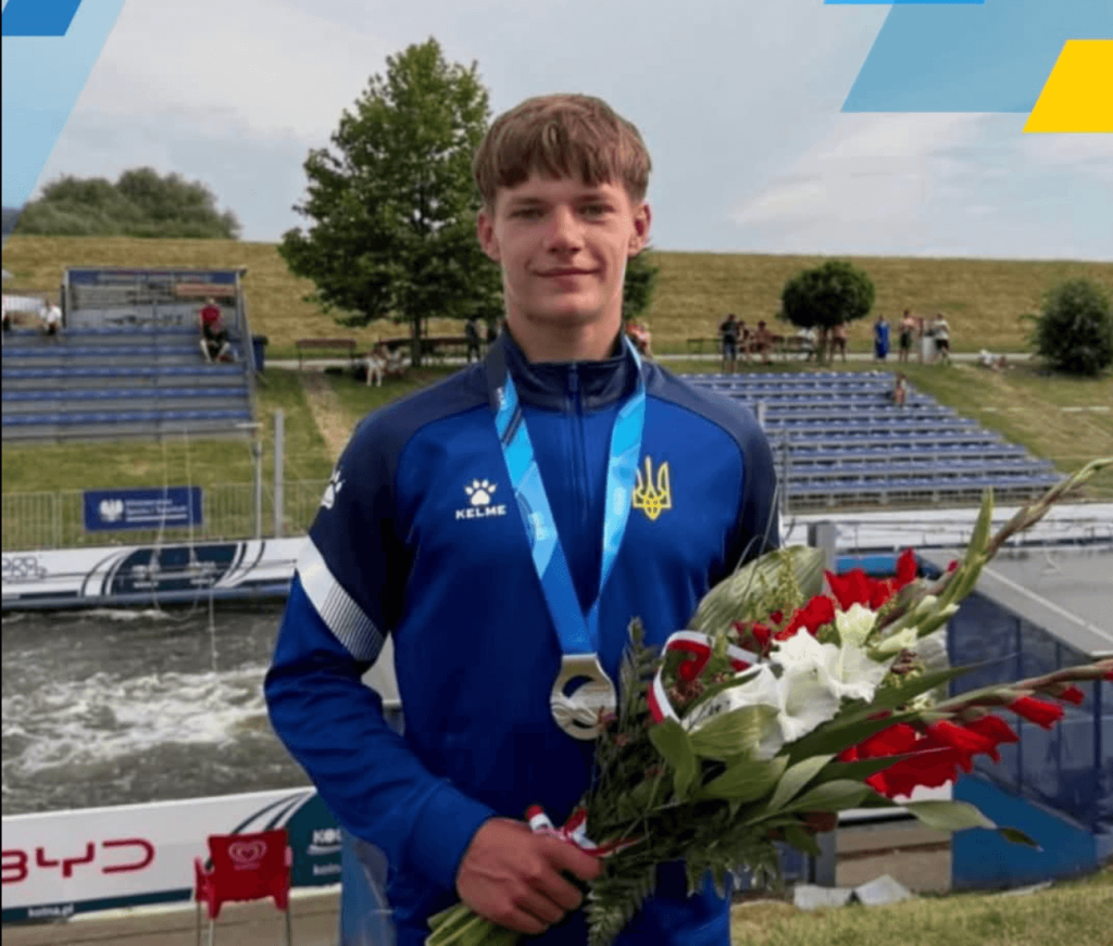 Харківець здобув срібло на чемпіонаті світу серед юніорів Харківець здобув срібло на чемпіонаті світу серед юніорів