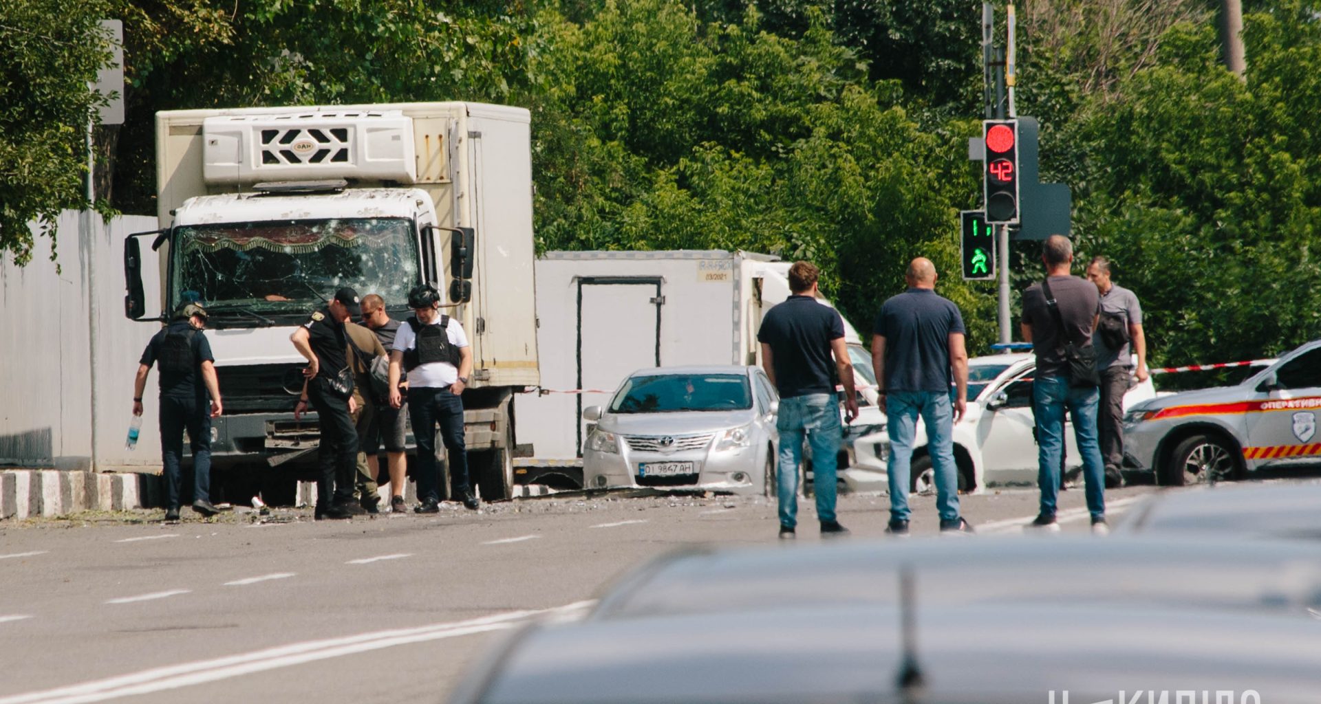 Влучання дрону в Київському районі Харкова
