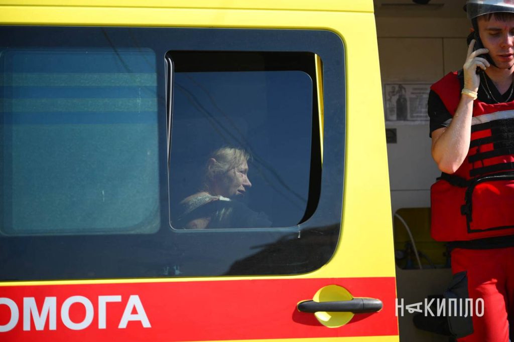 Дві загиблі, ще 26 постраждалих: обстріл Харкова КАБами Дві загиблі, ще 26 постраждалих: обстріл Харкова КАБами