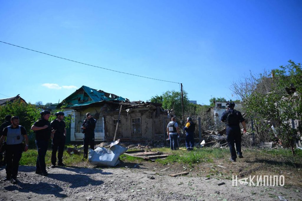 Дві загиблі, ще 26 постраждалих: обстріл Харкова КАБами Дві загиблі, ще 26 постраждалих: обстріл Харкова КАБами