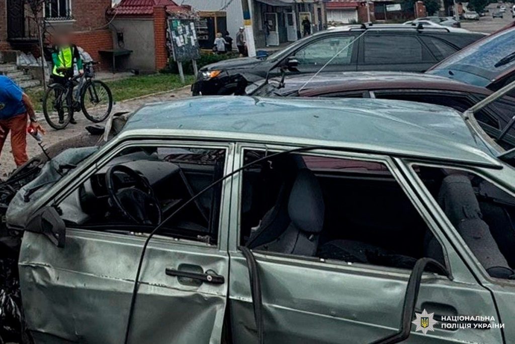 Троє людей загинули, ще 17 постраждали на Харківщині через росіян Троє людей загинули, ще 17 постраждали на Харківщині через росіян