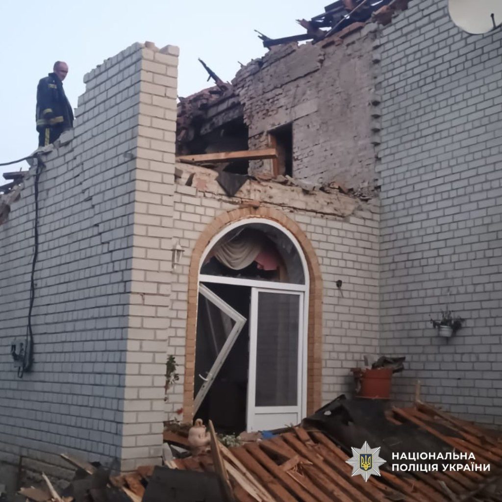 Минулої доби дві людини загинули, ще 16 постраждали: обстріли Харківщини Минулої доби дві людини загинули, ще 16 постраждали: обстріли Харківщини