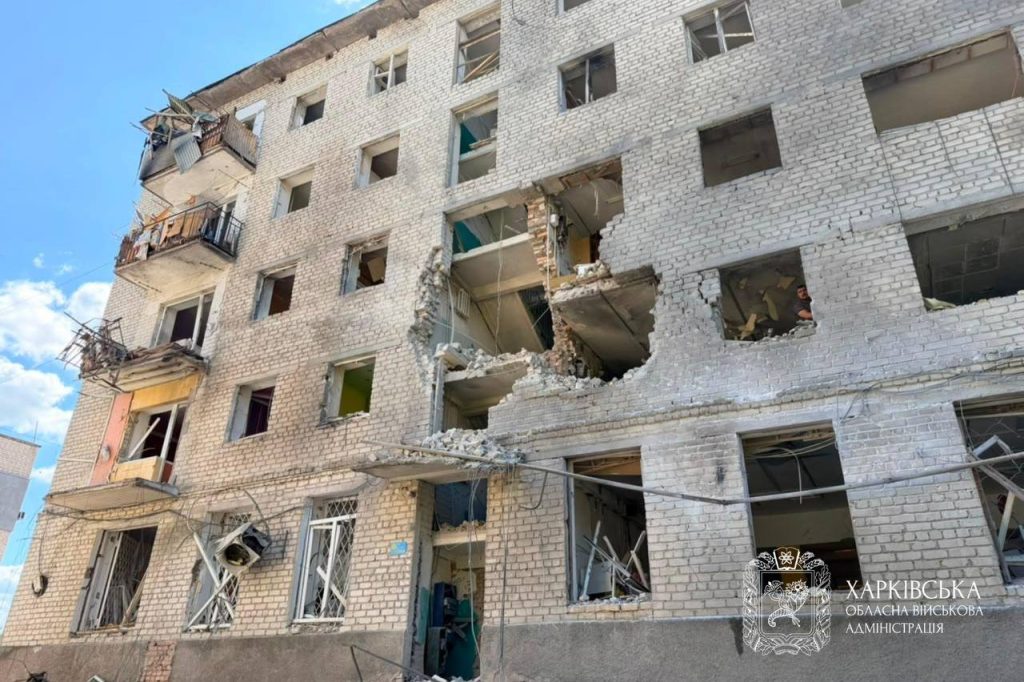 російський БпЛА атакував Ізюм: серед постраждалих однорічна дитина російський БпЛА атакував Ізюм: серед постраждалих однорічна дитина