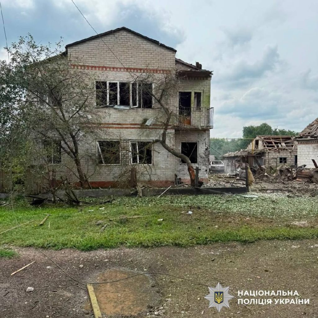 Минулої доби шестеро людей постраждали через росіян на Харківщині Наслідки атаки росіян по Харківщині