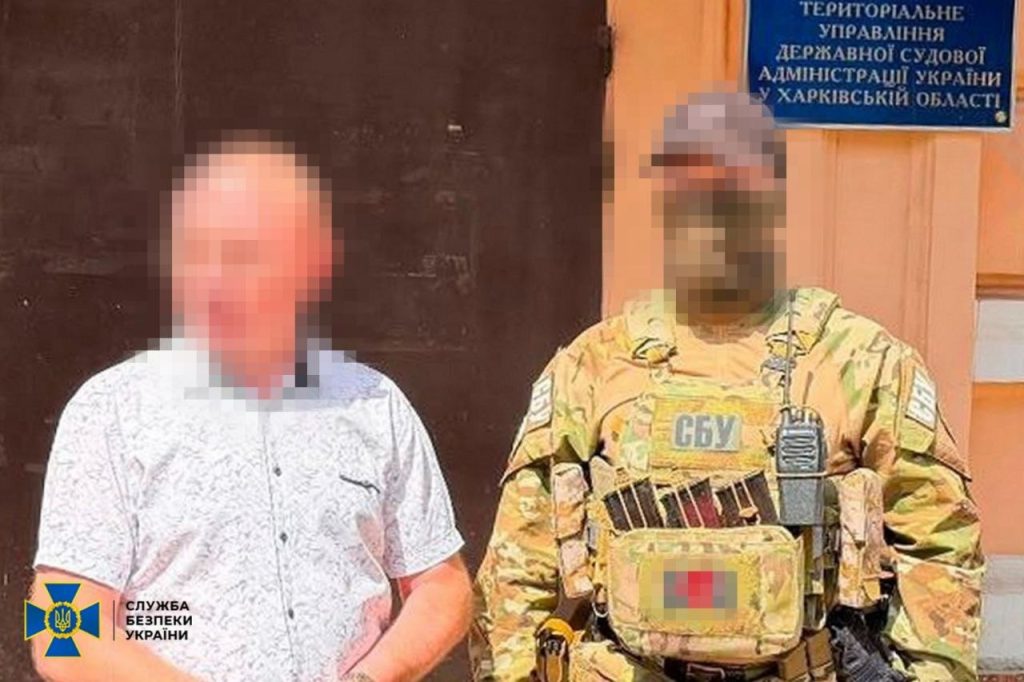 Голову суду на Харківщині підозрюють у хабарництві