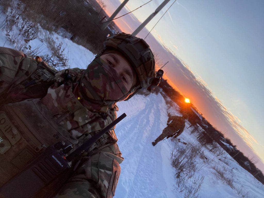 «У нозі були уламки, шматки цегли, дошка і стік від айкоса». Історія реабілітації хартійця Військовий Ярослав Клюшник