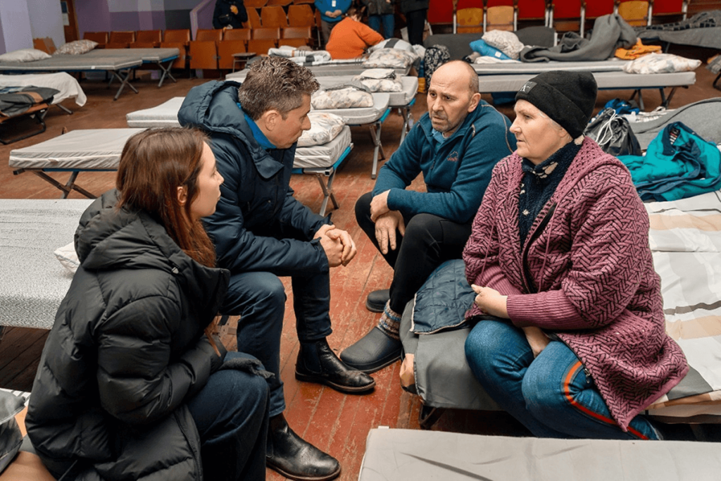 Місто-транзит, місто-прихисток. Як Лозова зустрічає переселенців із Донеччини Місто-транзит, місто-прихисток. Як Лозова зустрічає переселенців із Донеччини