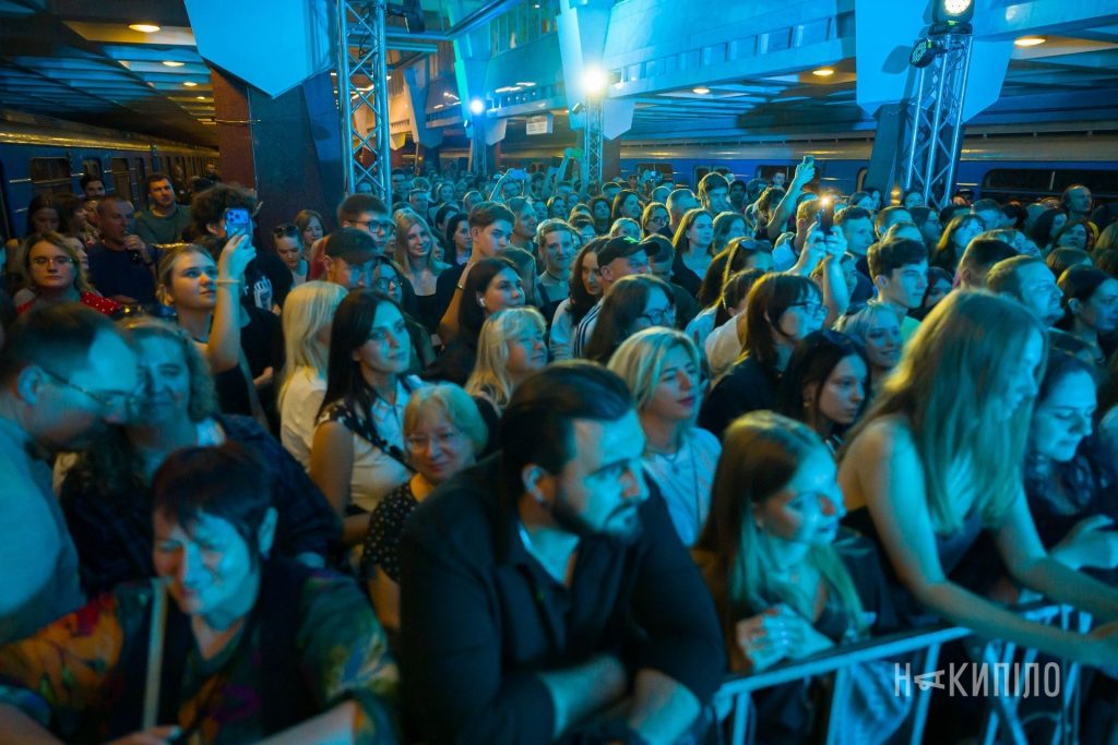 Підземний ЯрмаROCK: харківці провели літо музикою концерт в метро