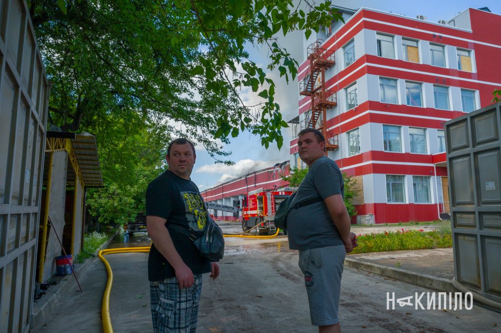 Пожежа на складі «Ранку»: у Харкові зберігалося пів мільйона підручників Пожежа на складі «Ранку»: у Харкові зберігалося пів мільйона підручників