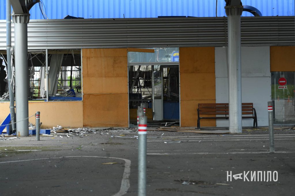 У Харкові було чутно вибух: що відомо Наслідки влучання по передмістю Харкова