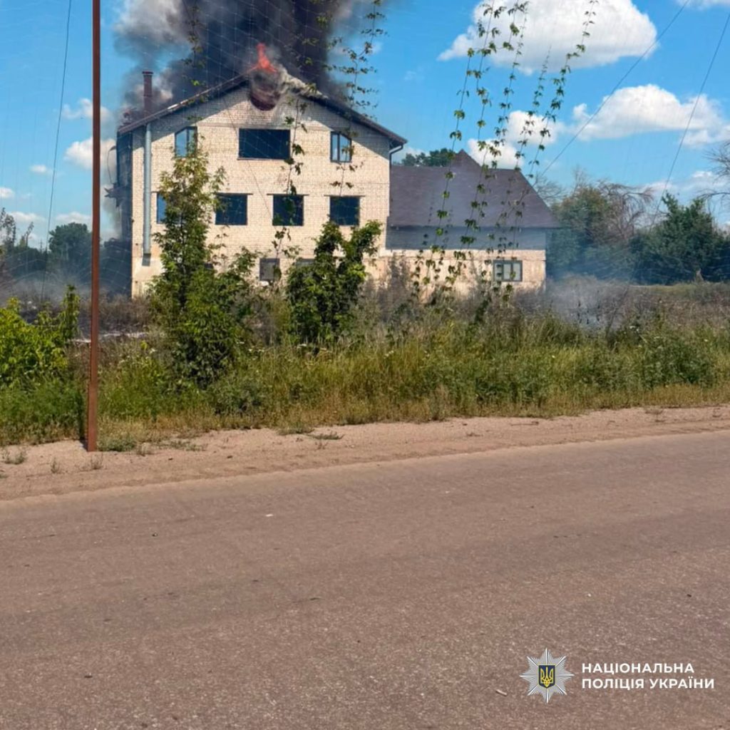 Одна людина загинула, одна — поранена: обстріли Харківщини Одна людина загинула, одна — поранена: обстріли Харківщини