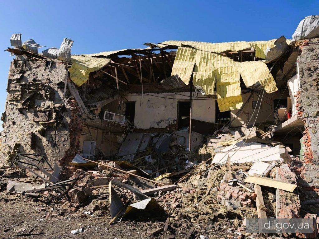 Понад десять БпЛА обстріляли Дергачі Понад десять БпЛА обстріляли Дергачі