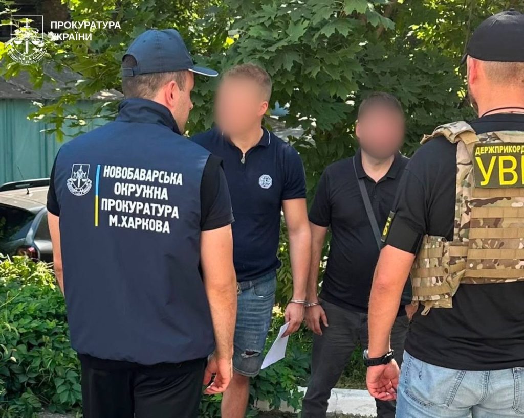 Фіктивне працевлаштування і зняття з розшуку: у Харкові затримали чоловіка