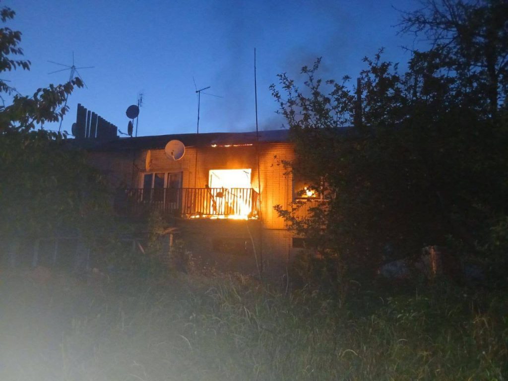 Ворог обстріляв дронами Золочівську громаду Ворог обстріляв дронами Золочівську громаду