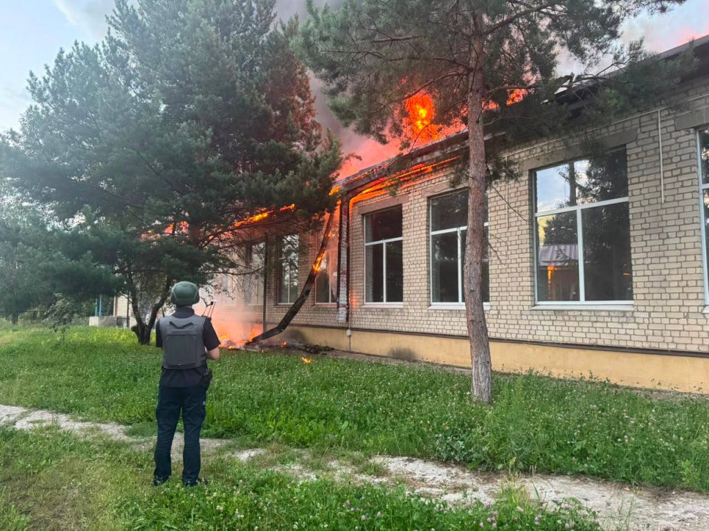 Ворог обстріляв дронами Золочівську громаду Ворог обстріляв дронами Золочівську громаду
