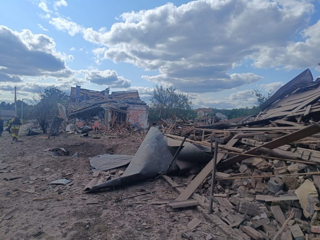 росіяни атакували Харківщину авіабомбами: є постраждалі і руйнування росіяни атакували Харківщину авіабомбами: є постраждалі і руйнування