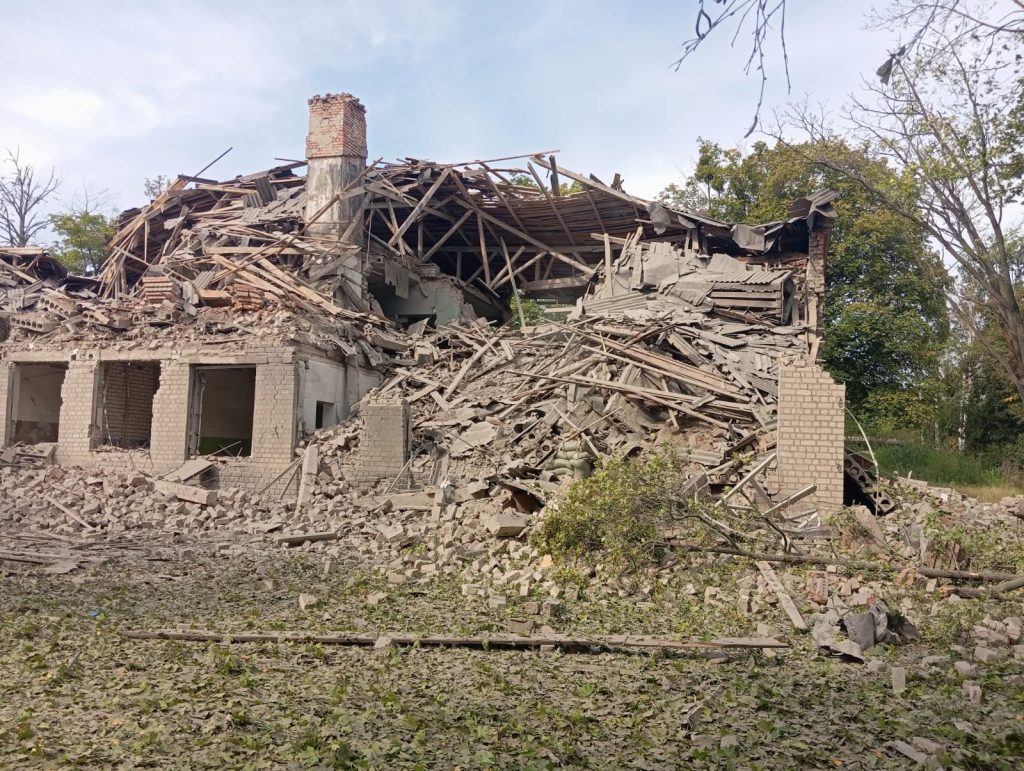 Пʼять КАБів на Оскіл: поранене подружжя