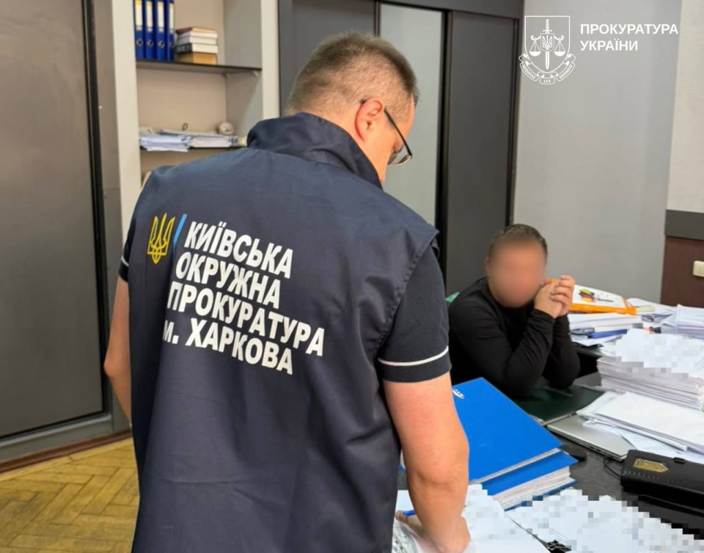 У Харкові судитимуть таксиста за вивезення військового з частини за $800 У Харкові судитимуть таксиста за вивезення військового з частини за $800