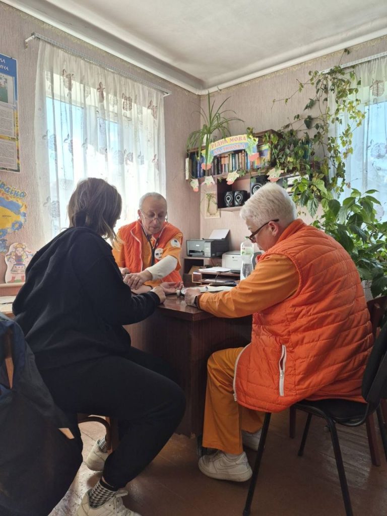 Там, де триває евакуація. Як медики підтримують життя на Купʼянщині Там, де триває евакуація. Як медики підтримують життя на Купʼянщині