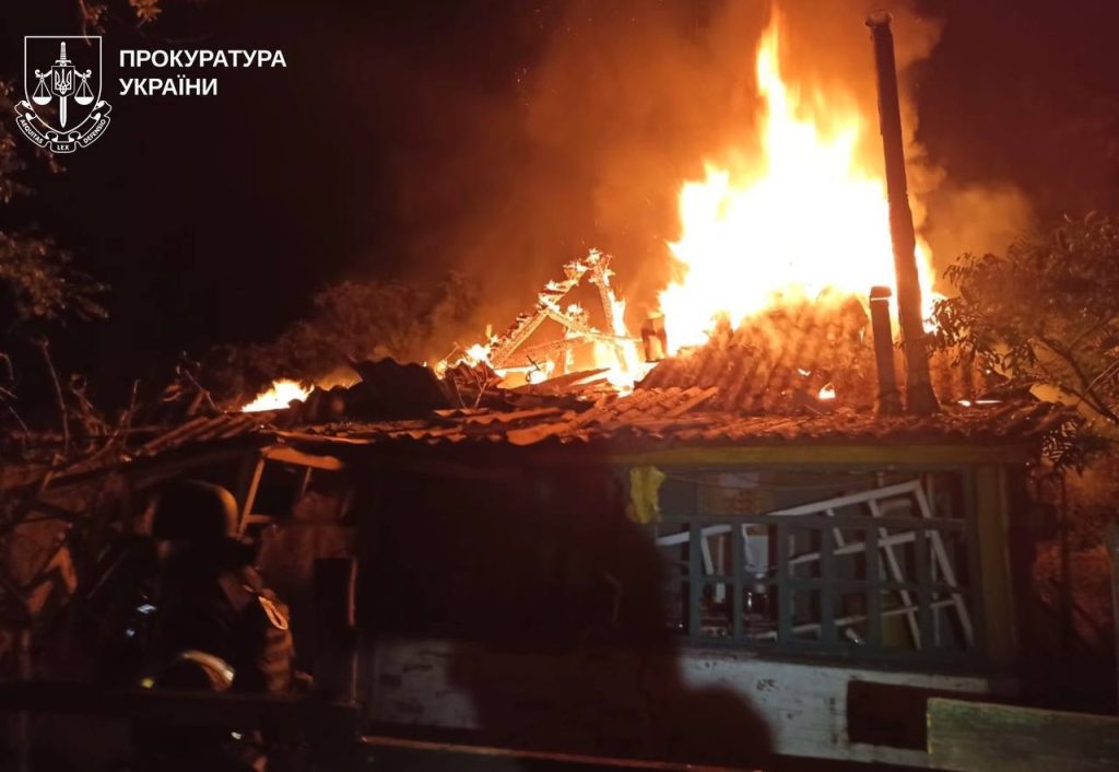 Троє людей постраждали через російські удари на Харківщині Троє людей постраждали через російські удари на Харківщині