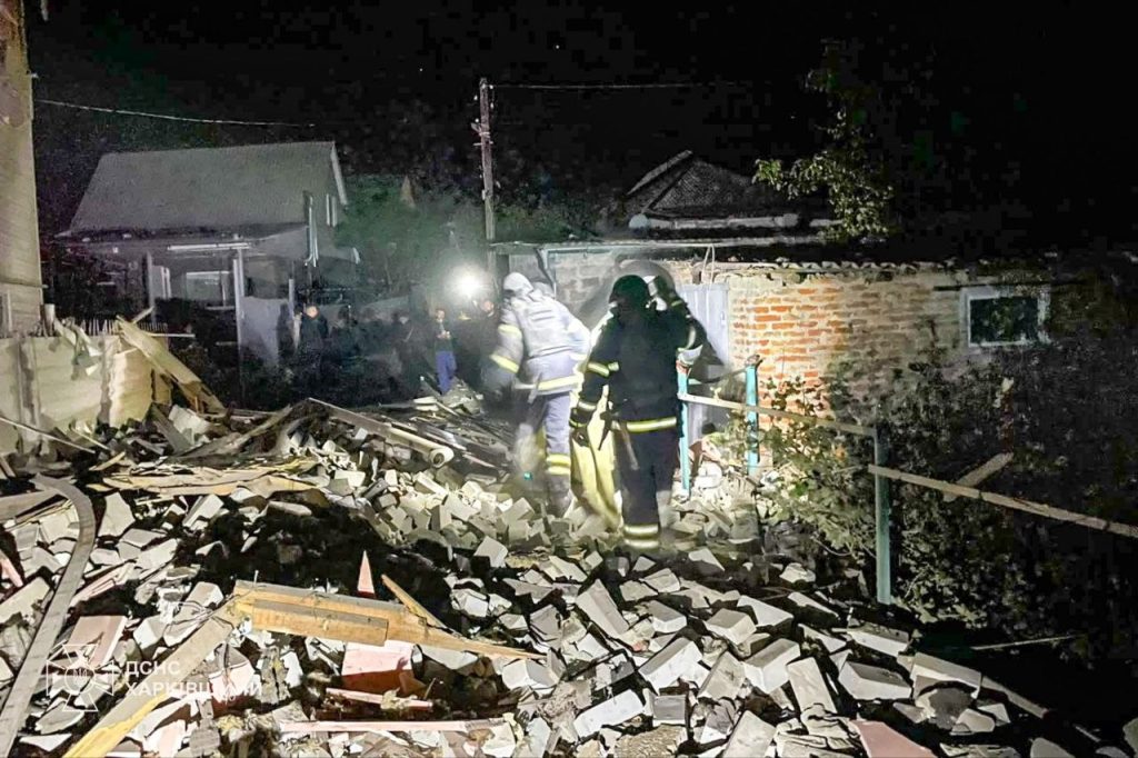 У Балаклії оголошено день жалоби за загиблими від російських ударів У Балаклії оголошено день жалоби за загиблими від російських ударів