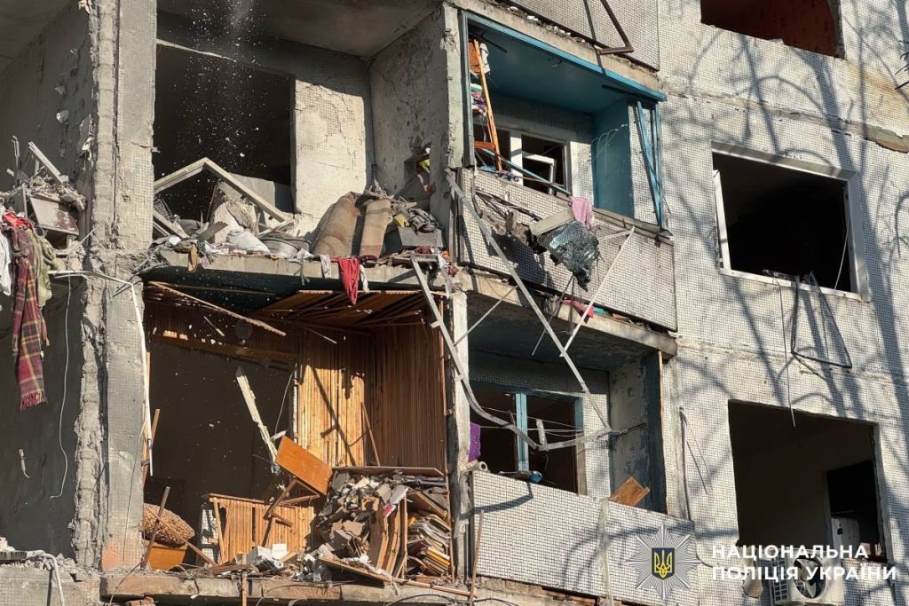 Двоє людей загинули через ворожі обстріли Харківщини минулої доби Двоє людей загинули через ворожі обстріли Харківщини минулої доби