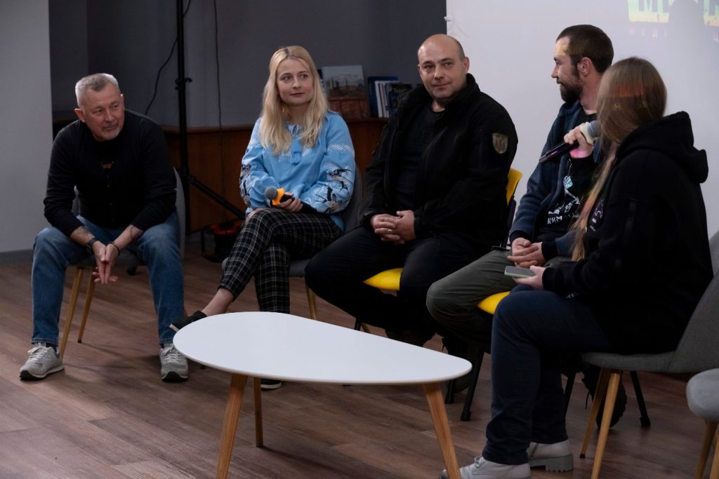 «Новий стабпункт — це необхідність»: у Харкові показали документалку стрічку про медиків 113-ї бригади ТрО на підтримку збору «Новий стабпункт — це необхідність»: у Харкові показали документалку стрічку про медиків 113-ї бригади ТрО на підтримку збору