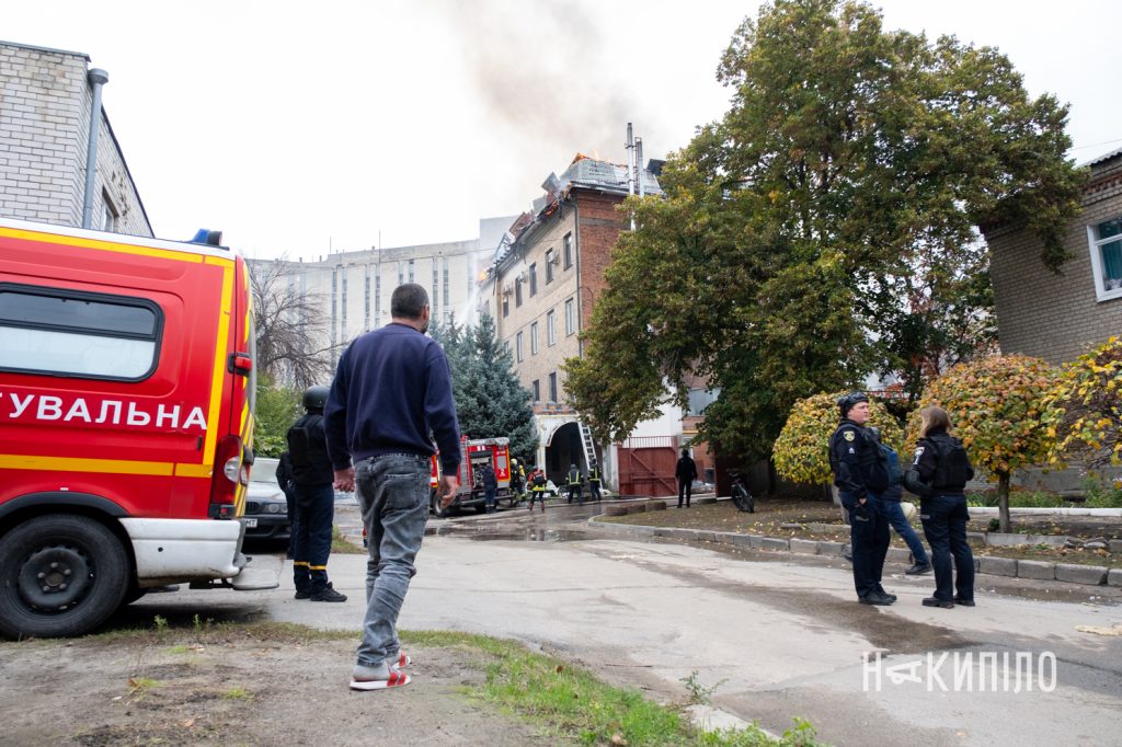 Фото пожежі в центрі Харкова після влучання реактивного БпЛА Фото пожежі в центрі Харкова після влучання реактивного БпЛА