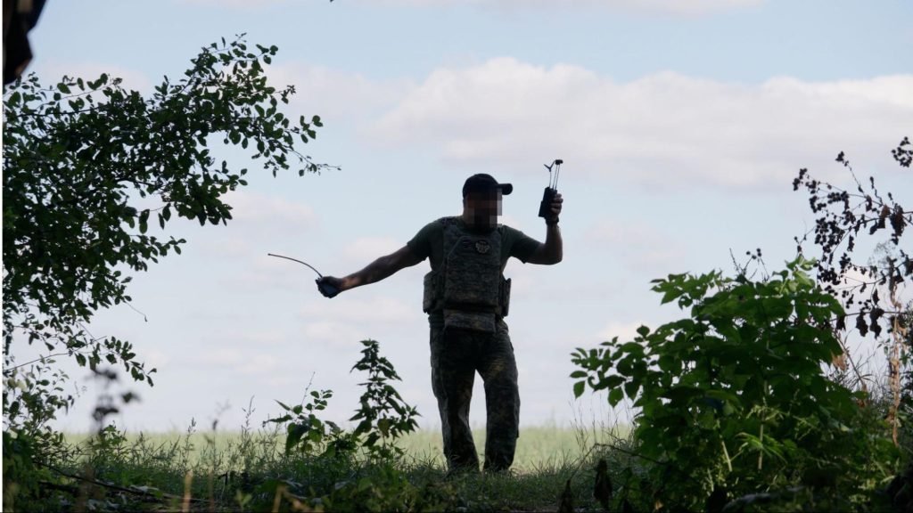 «Контур» довіри: як це працює у дронарів Сухопутних військ на Харківщині «Контур» довіри: як це працює у дронарів Сухопутних військ на Харківщині