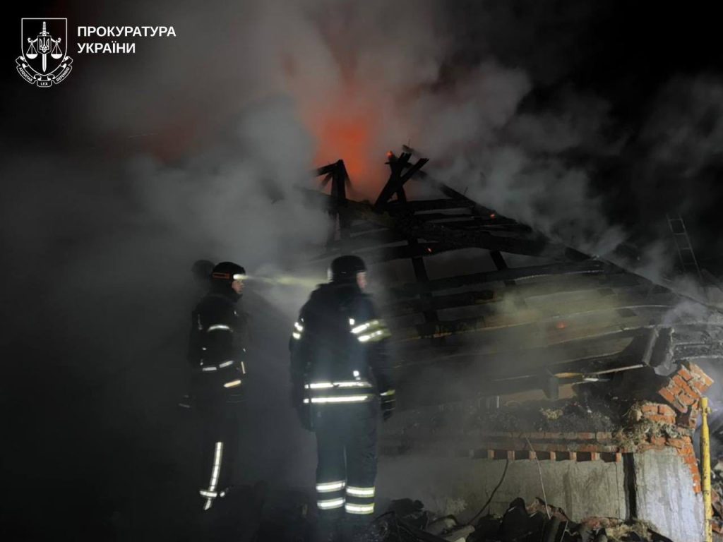На Харківщині в ДТП загинула мати семимісячної дівчинки На Харківщині в ДТП загинула мати семимісячної дівчинки