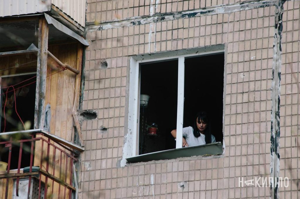 Харків атакували КАБи: деталі та фото з місця удару Харків атакували КАБи: деталі та фото з місця удару