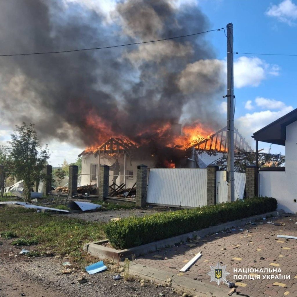 Минулої доби через росіян на Харківщині загинула людина, ще двоє постраждали Минулої доби через росіян на Харківщині загинула людина, ще двоє постраждали
