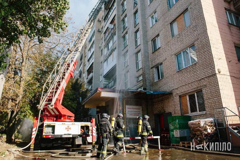 12 постраждалих через обстріл Харкова: фоторепортаж 12 постраждалих через обстріл Харкова: фоторепортаж