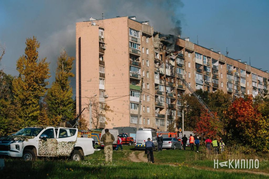 12 постраждалих через обстріл Харкова: фоторепортаж 12 постраждалих через обстріл Харкова: фоторепортаж