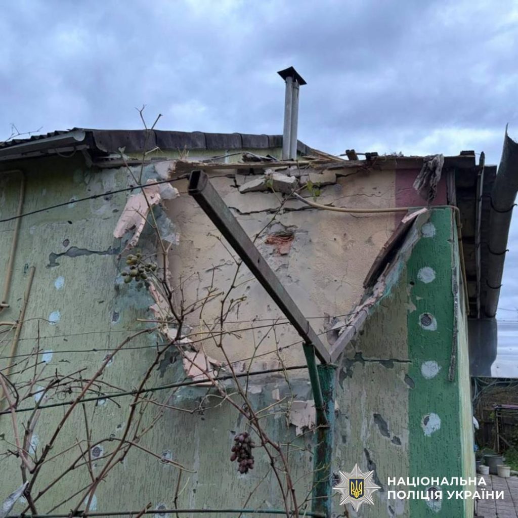 Двоє людей загинули, ще 24 постраждали внаслідок обстрілів Харківщини за добу