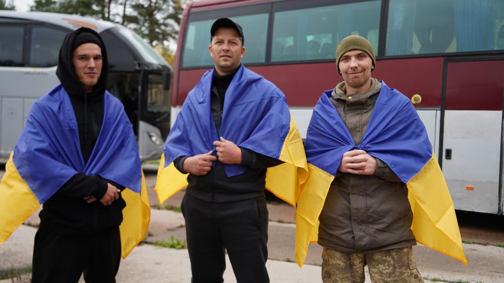 З полону звільнені 270 українських воїнів та цивільних З полону звільнені 270 українських воїнів та цивільних